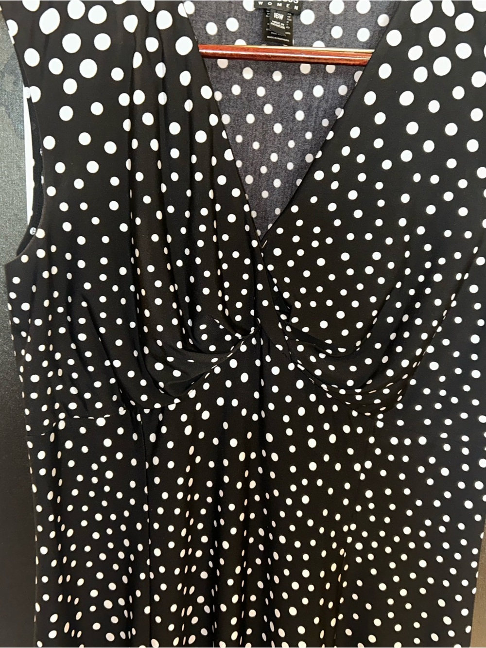 Enfocus Studio Black & White Polka Dot Sleeveless Wrap-Front Camisole